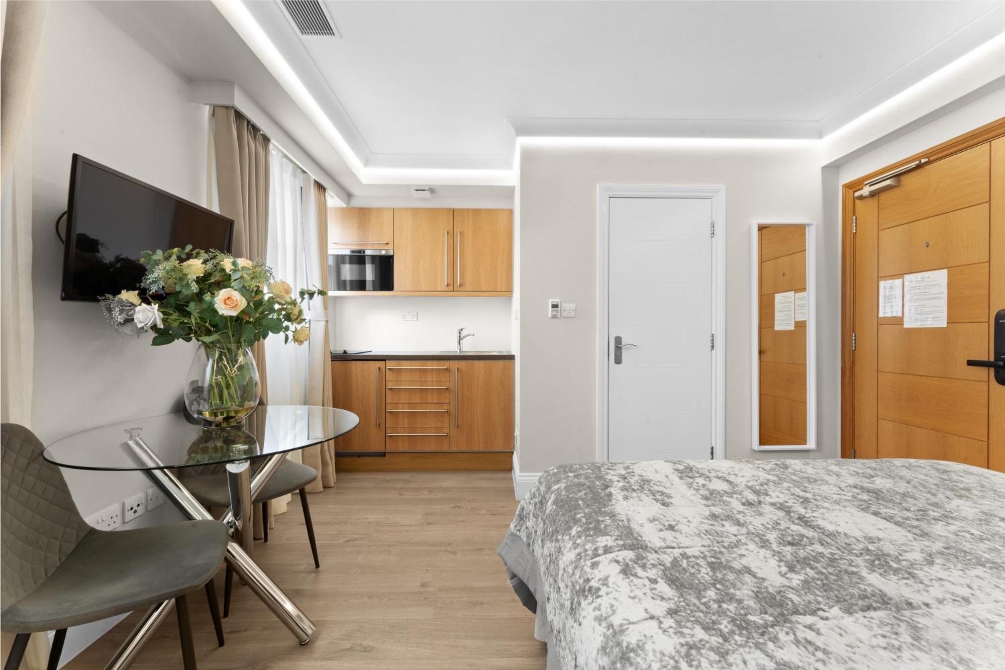 Cleveland Residences Russell Square London Exterior photo
