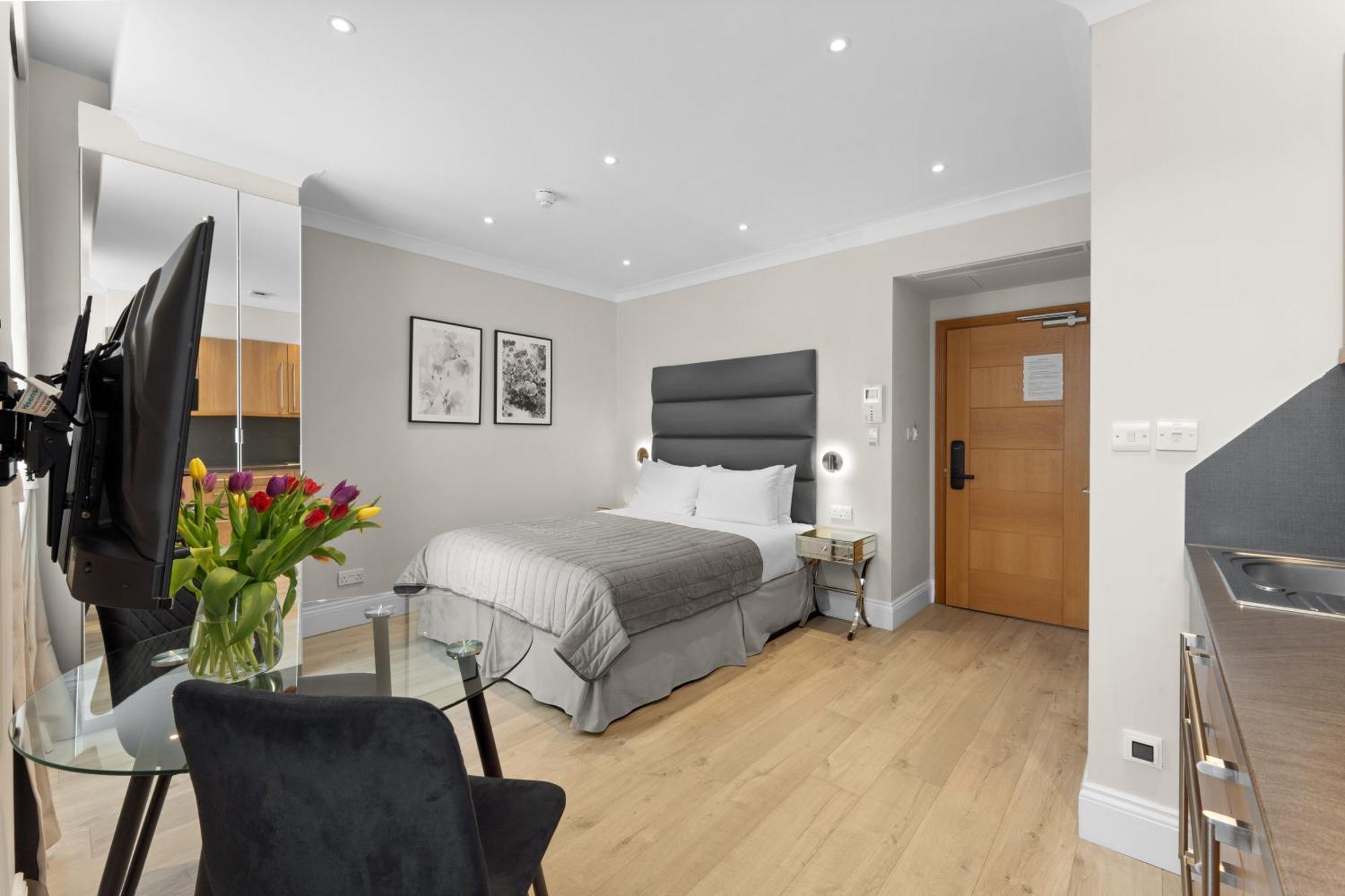 Cleveland Residences Russell Square London Exterior photo