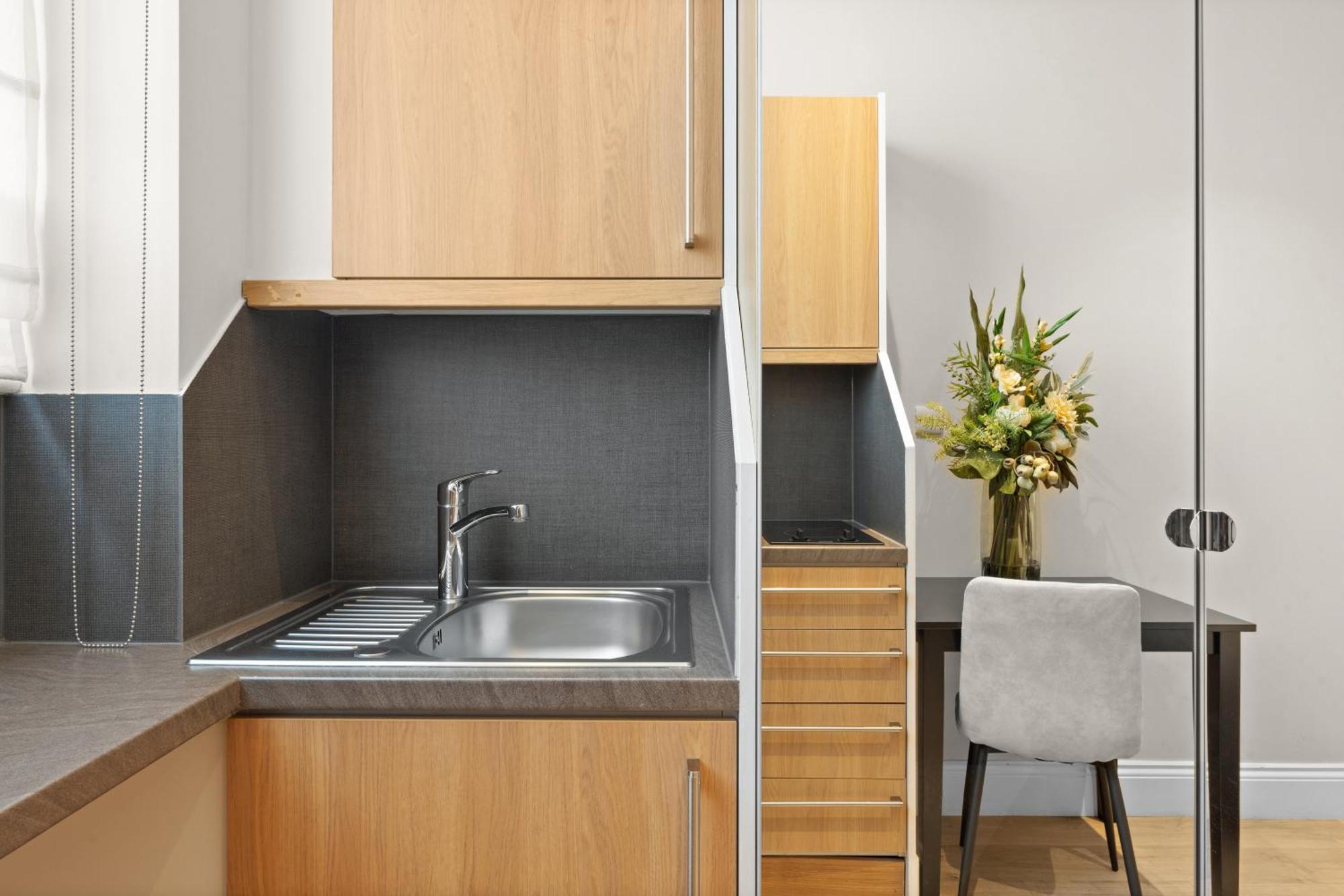 Cleveland Residences Russell Square London Exterior photo
