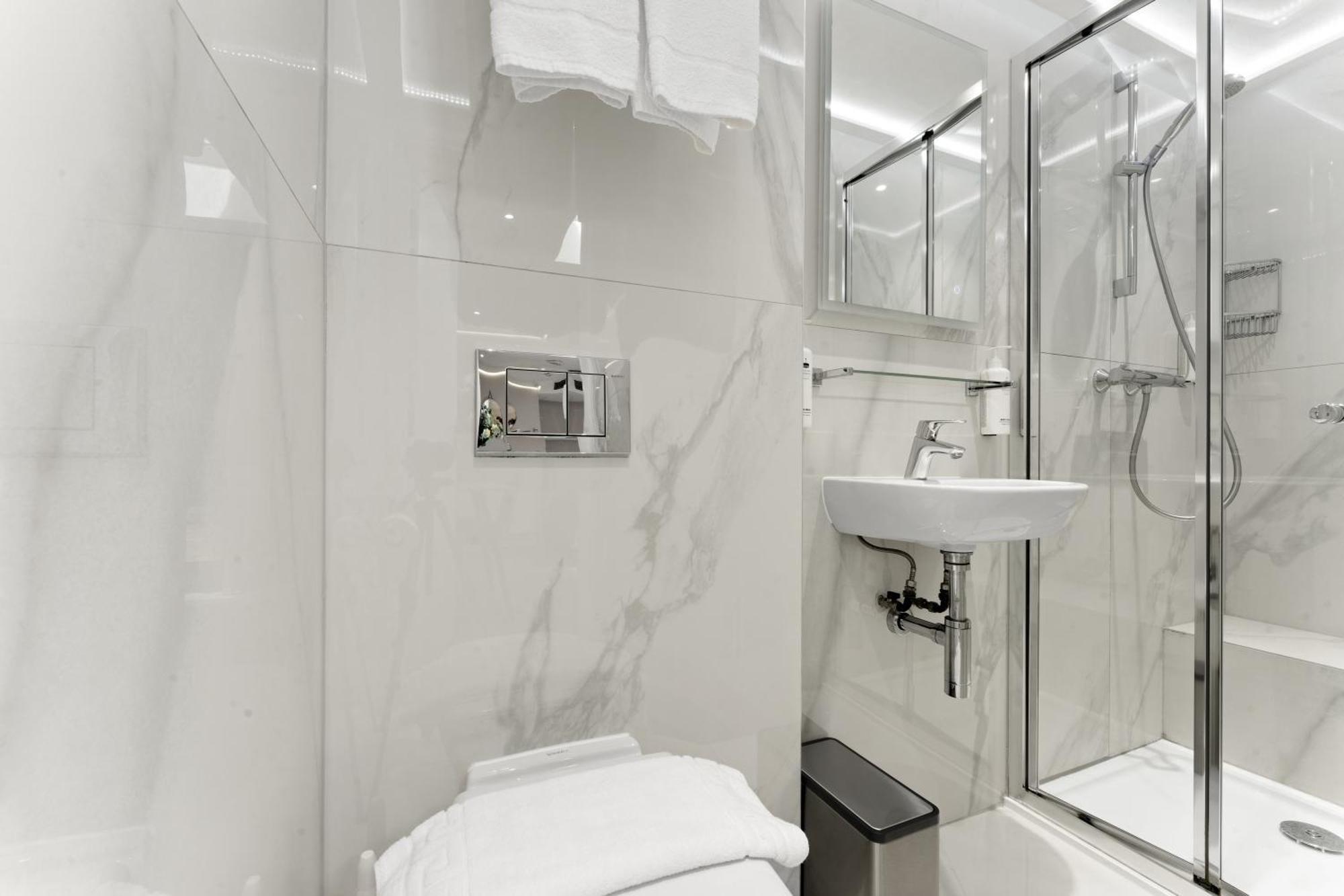 Cleveland Residences Russell Square London Exterior photo