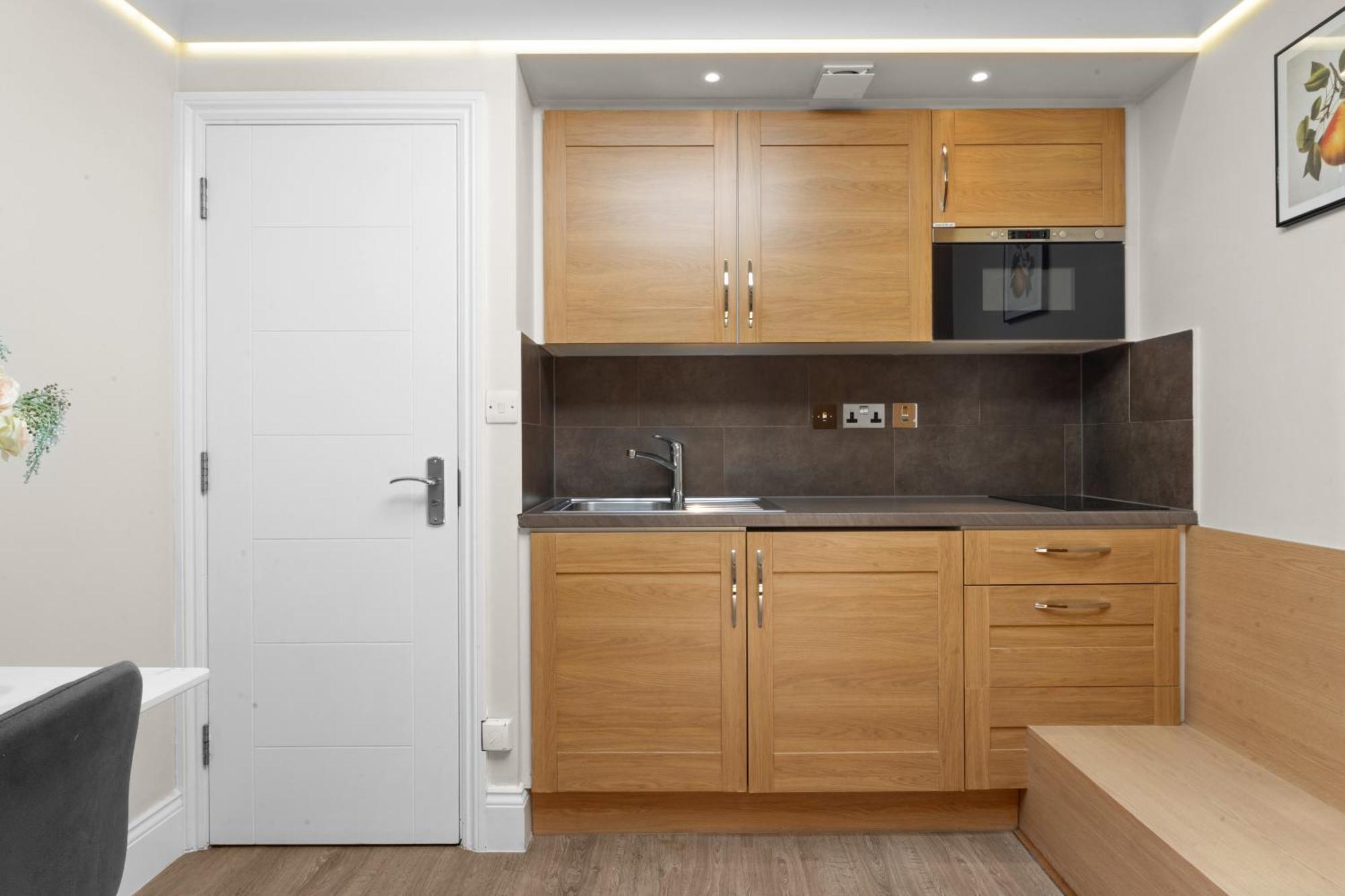 Cleveland Residences Russell Square London Exterior photo
